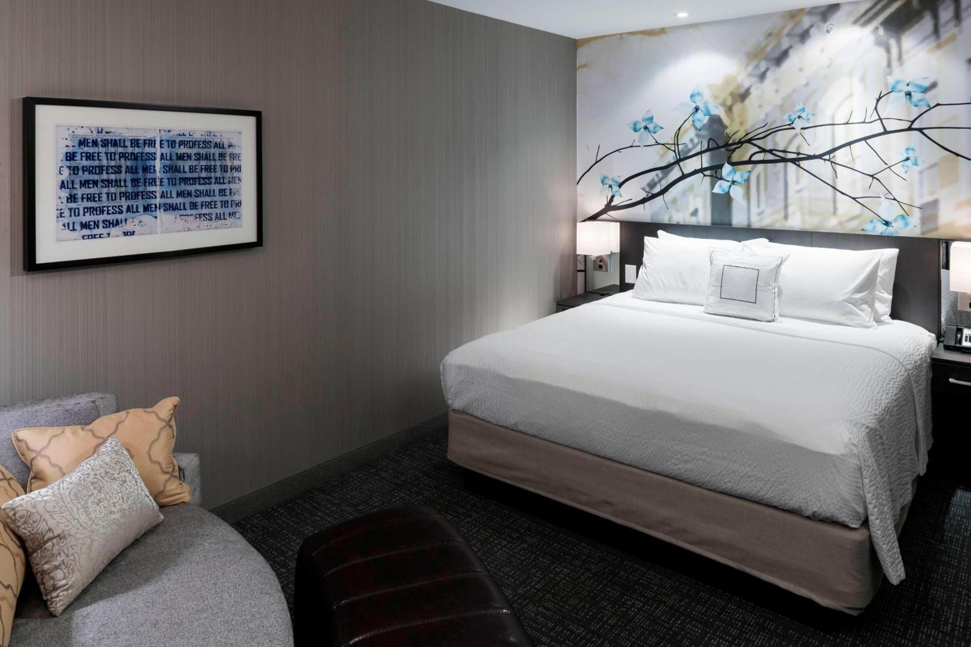Courtyard By Marriott Richmond Downtown Exterior foto